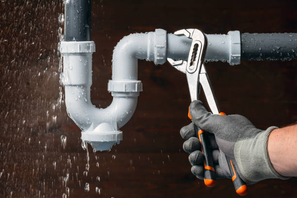 Professional Leak Detection technician working in Eastsound, WA
